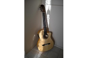 3 thương hiệu đàn guitar classic giá rẻ cho người mới chơi